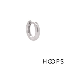 Load image into Gallery viewer, 10.5mm wide huggy hoop clicker silver / single
